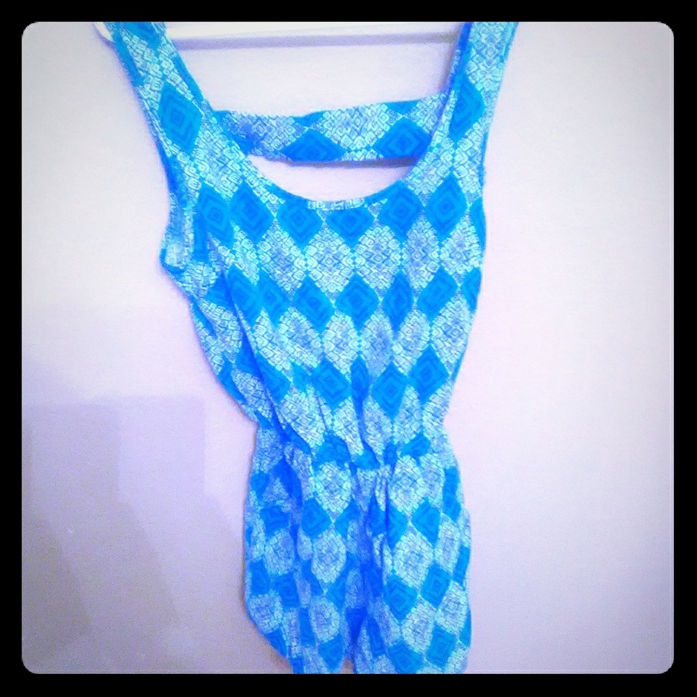 Charlotte Russe girls X small jumper.